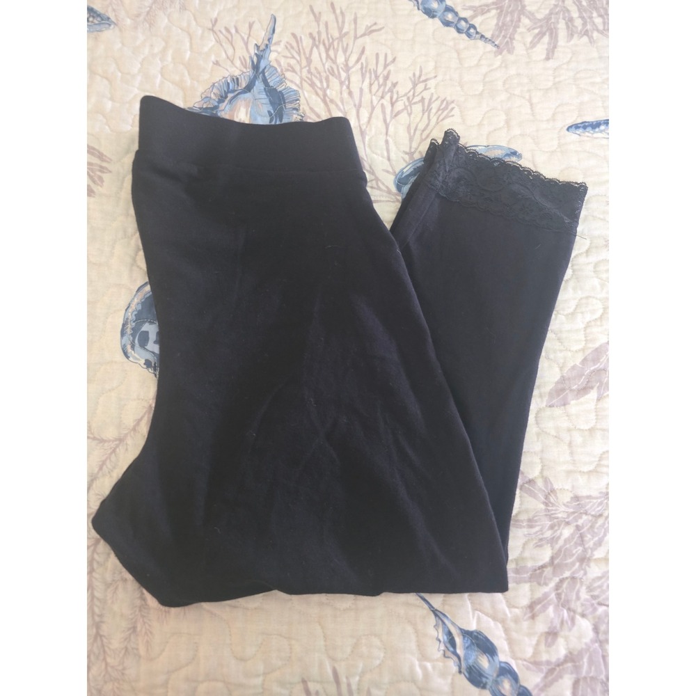 Torrid Capri Lace Trim Leggings Size 1